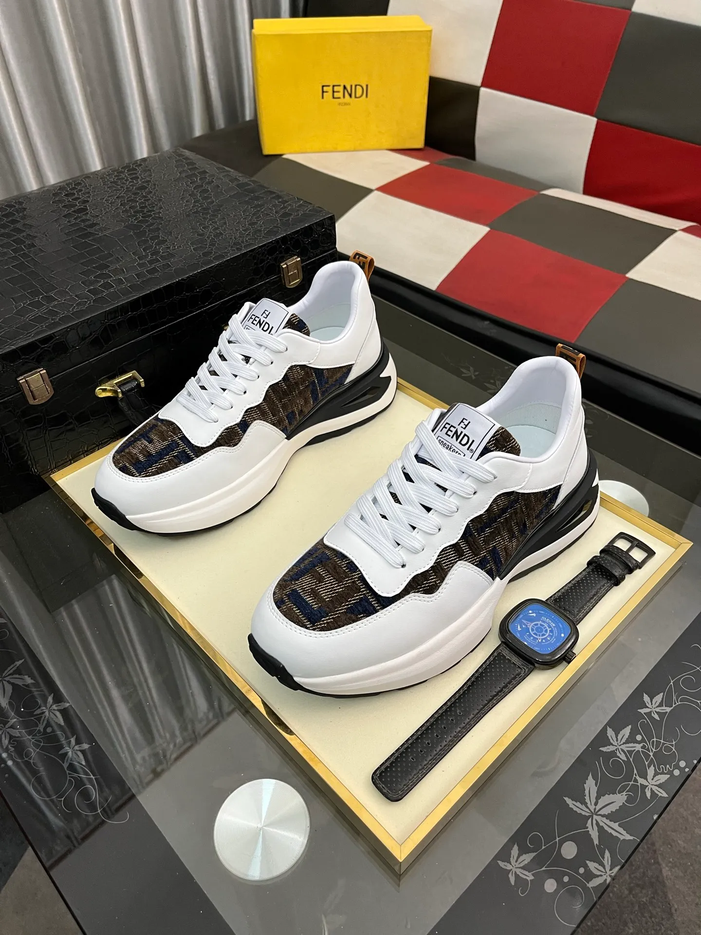 Men's Men's Shoes💰458⌚️⌚️[Fendi] Fendi's latest casual shoes for men! Available at counters simultaneously! A one-to-one replica of the original. All imported official website one-to-one cowhide fabric. The interior is made of top-grade sheepskin, and the original factory-supplied rubber outsole is used. Leading new fashion concepts. Matching code: 38-44. 4️⃣colors available